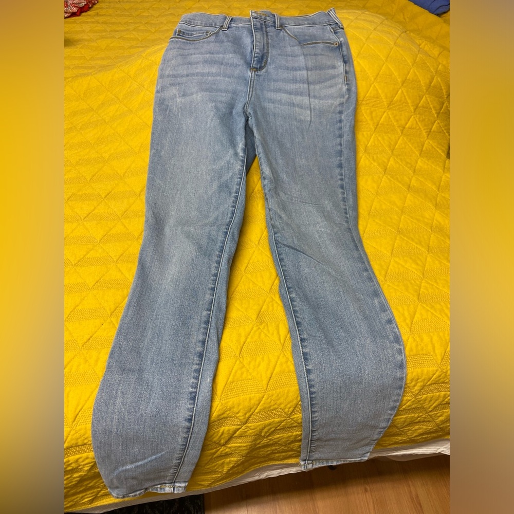 Eddie Bauer skinny jeans size 6 tall.